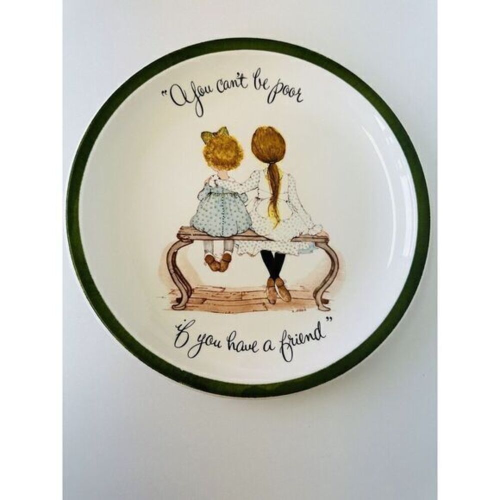 1972 Holly Hobbie Collector Plate "You Can't‎ be Poor if you Have a Friend"